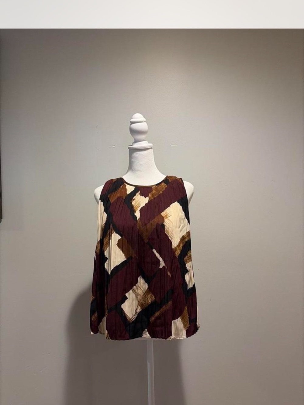 Banana Republic Sleeveless Abstract Tank in Burgundy, Cream & Brown